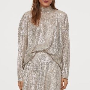 HM high neck sequin top